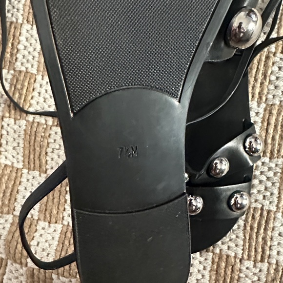 Marc Fisher Black Leather Sandals with Metallic Accents - Picture 6 of 10